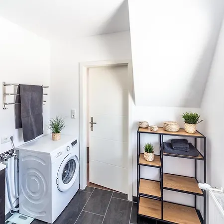 Am Borgwallsee 1 * Steinhagen (Vorpommern-Rugen)